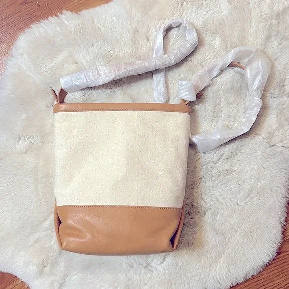 Oslo canvas bucket bag with soft leather trim - Picture 6 of 6